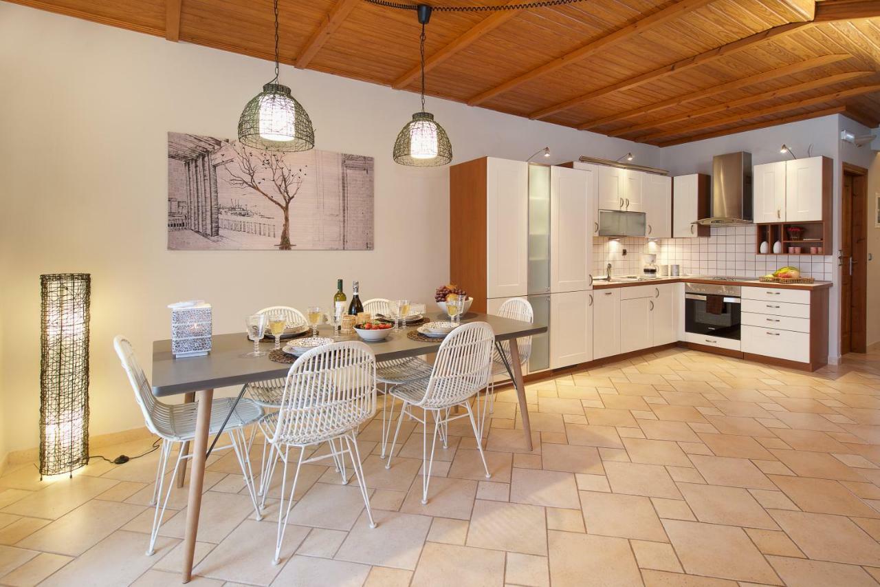 M House Luxury Suites Lixouri Exterior foto